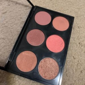 Blush palette